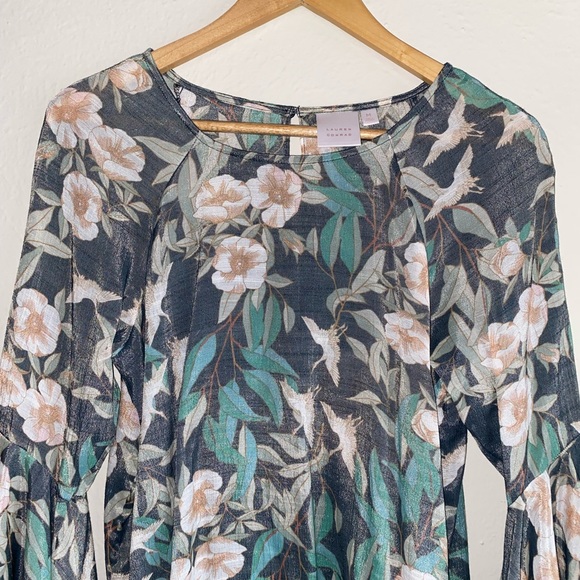 Bell Sleeve Blouse - Picture 6 of 9